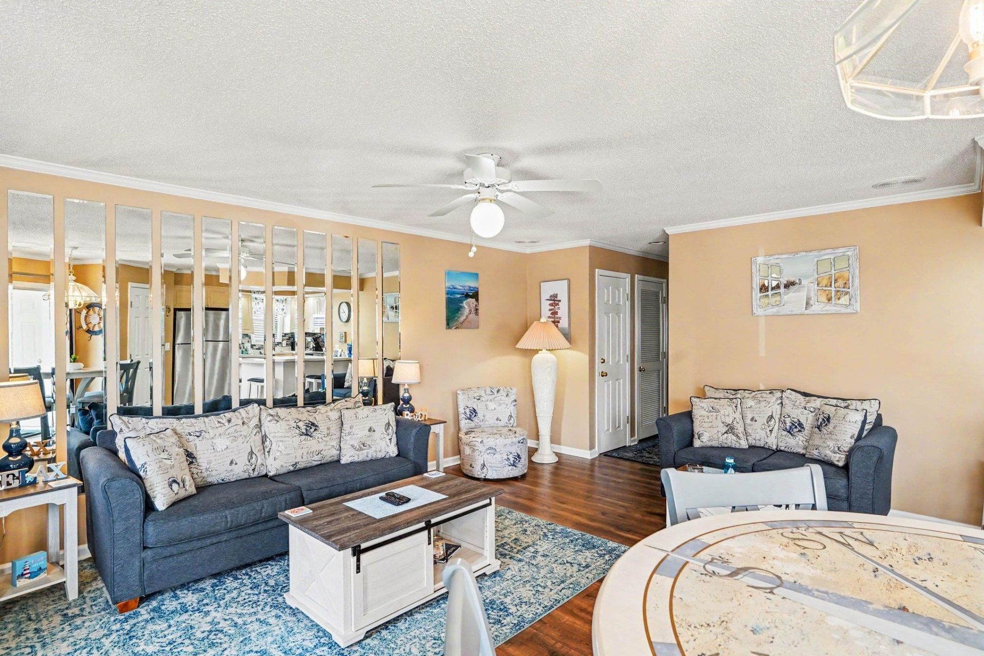 300 Shorehaven Dr. Photo 4
