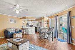 300 Shorehaven Dr. photo 4