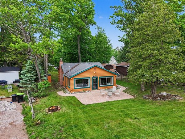 6470 Margaret Lane, Indian River, MI 49749