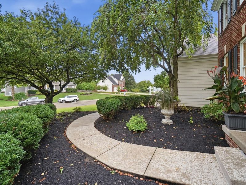 5190 Leydorf Lane, Westerville, OH 43082 Photo 3