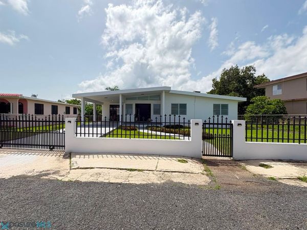 2 CARR, Aguadilla, PR 00603