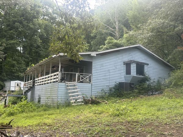 9106 Harrison Bay Road, Harrison, TN 37341