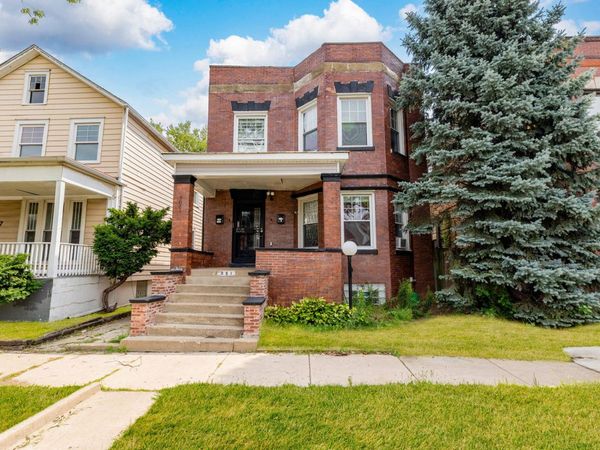 7051 S Eberhart Avenue , Chicago, IL 60637