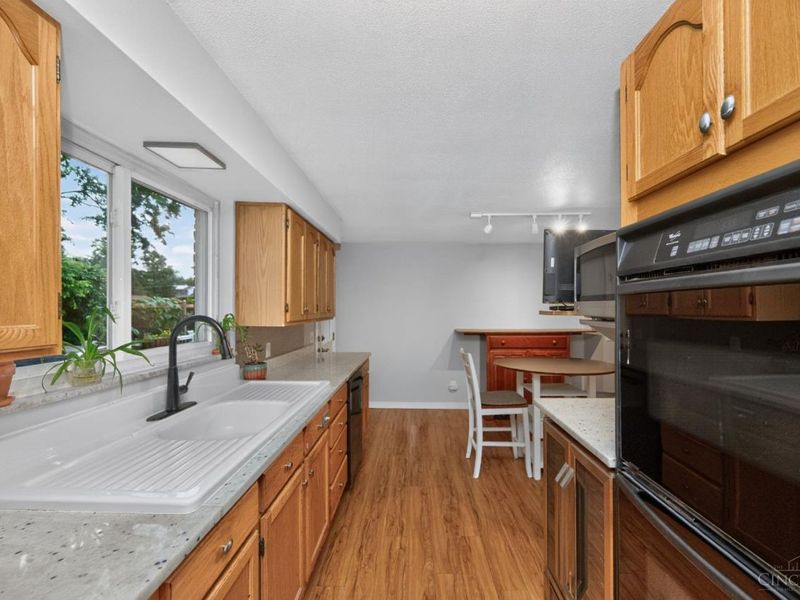 1390 Ridgecrest Drive, Miami Township, OH 45150 Photo 13