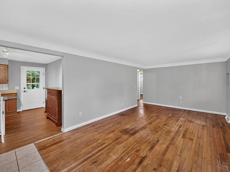 1390 Ridgecrest Drive, Miami Township, OH 45150 Photo 3