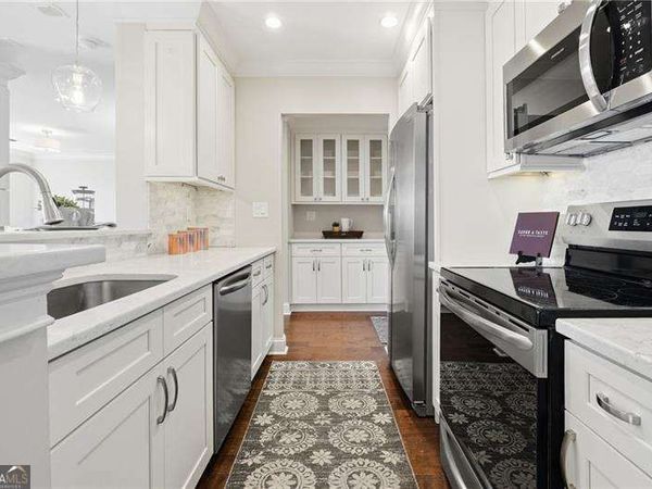 300 Johnson Ferry Road, Unit A803, Atlanta, GA 30328
