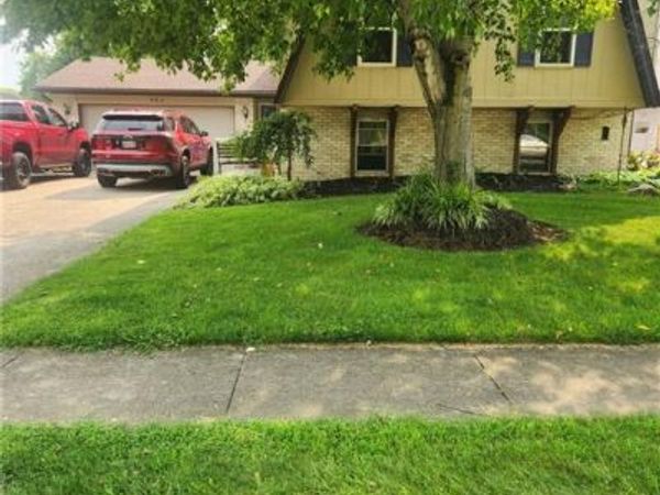 905 Victoria Drive, Franklin, OH 45005