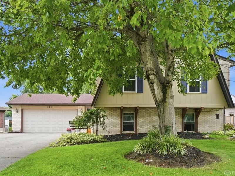 905 Victoria Drive, Franklin, OH 45005 Photo 1
