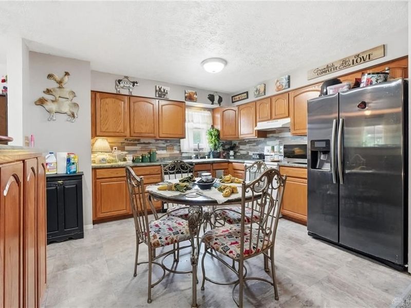905 Victoria Drive, Franklin, OH 45005 Photo 13