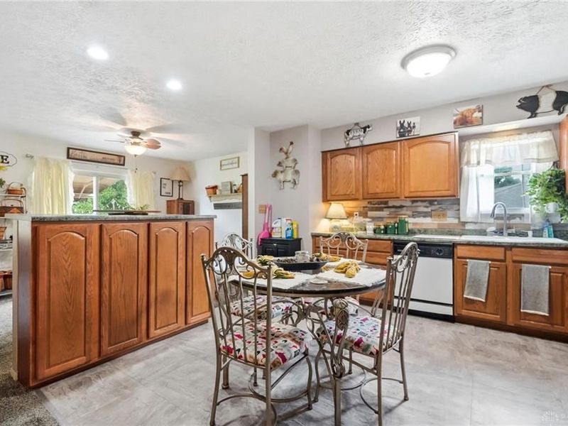 905 Victoria Drive, Franklin, OH 45005 Photo 15