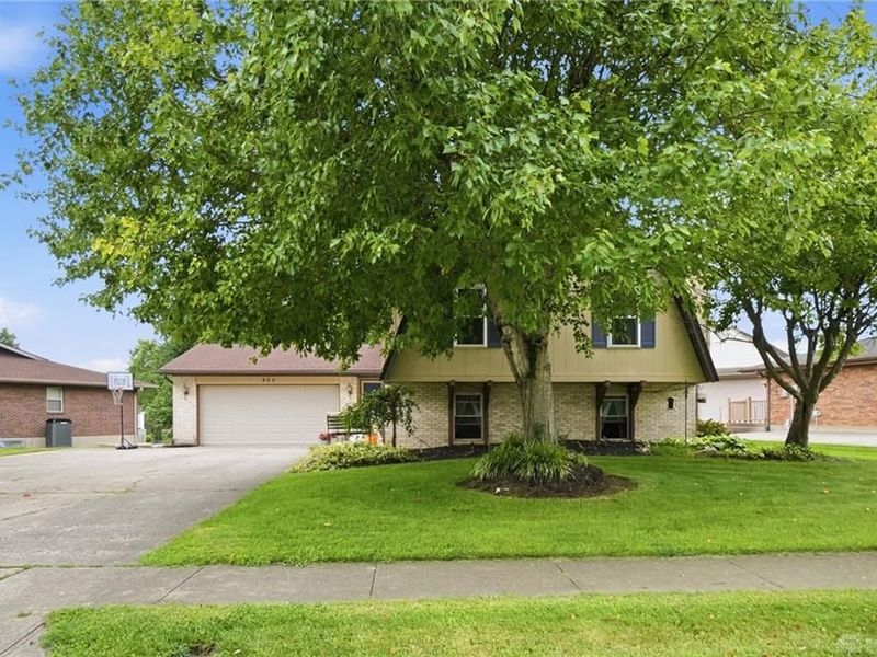 905 Victoria Drive, Franklin, OH 45005 Photo 3