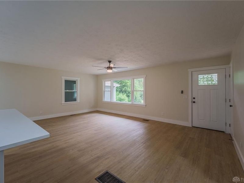 759 N Hampton Road, Bethel Township, OH 45504 Photo 12