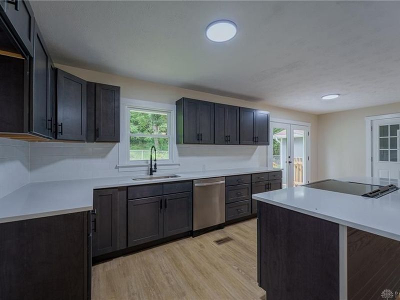 759 N Hampton Road, Bethel Township, OH 45504 Photo 14