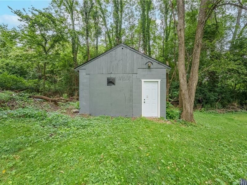 759 N Hampton Road, Bethel Township, OH 45504 Photo 37