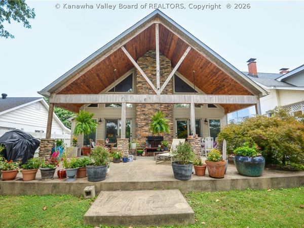 1304 Kanawha Avenue, Dunbar, WV 25064