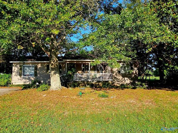 4554 Georgia Mountain Road, Guntersville, AL 35976