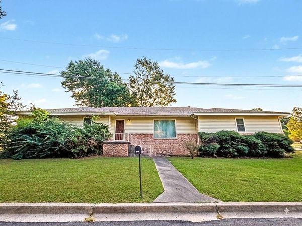 1202 Don Avenue , Tahlequah, OK 74464