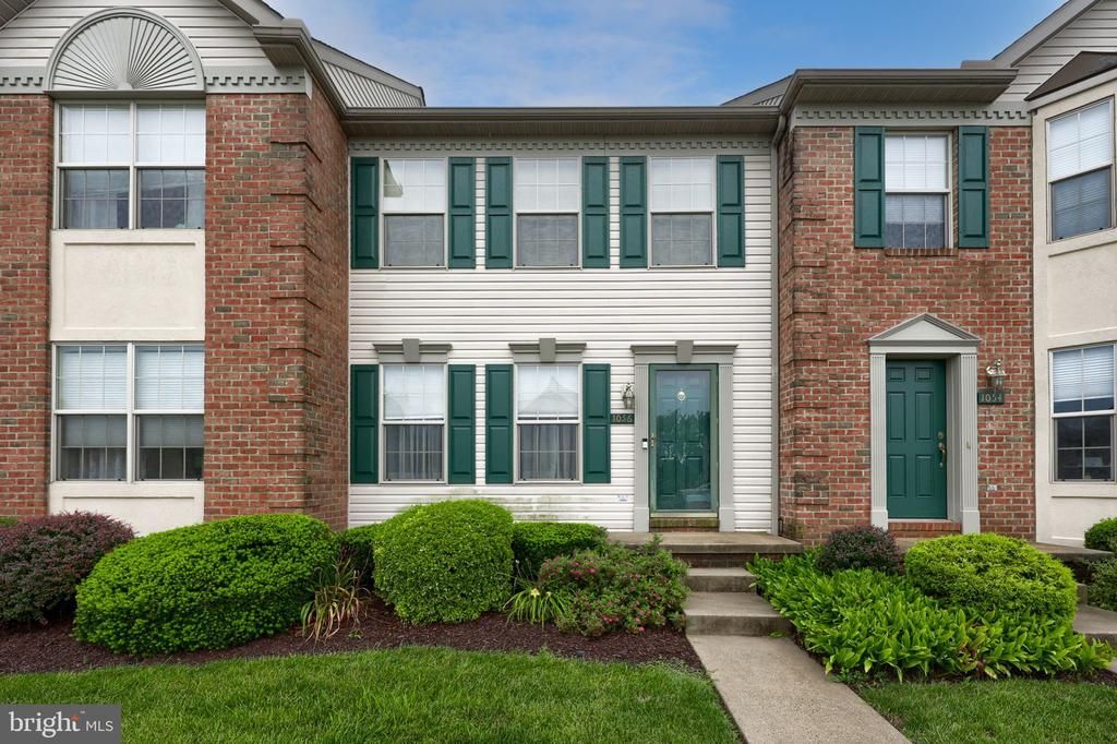 1056 COBBLESTONE LANE , LANCASTER, PA 17601