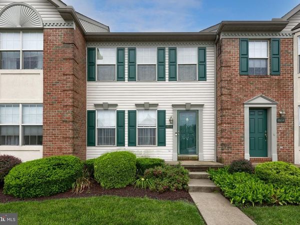 1056 COBBLESTONE LANE , LANCASTER, PA 17601