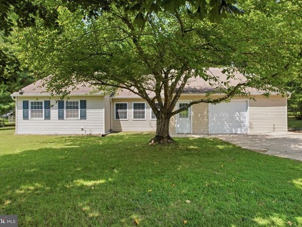 300 NEW ROAD, SOUTHAMPTON, PA 18966