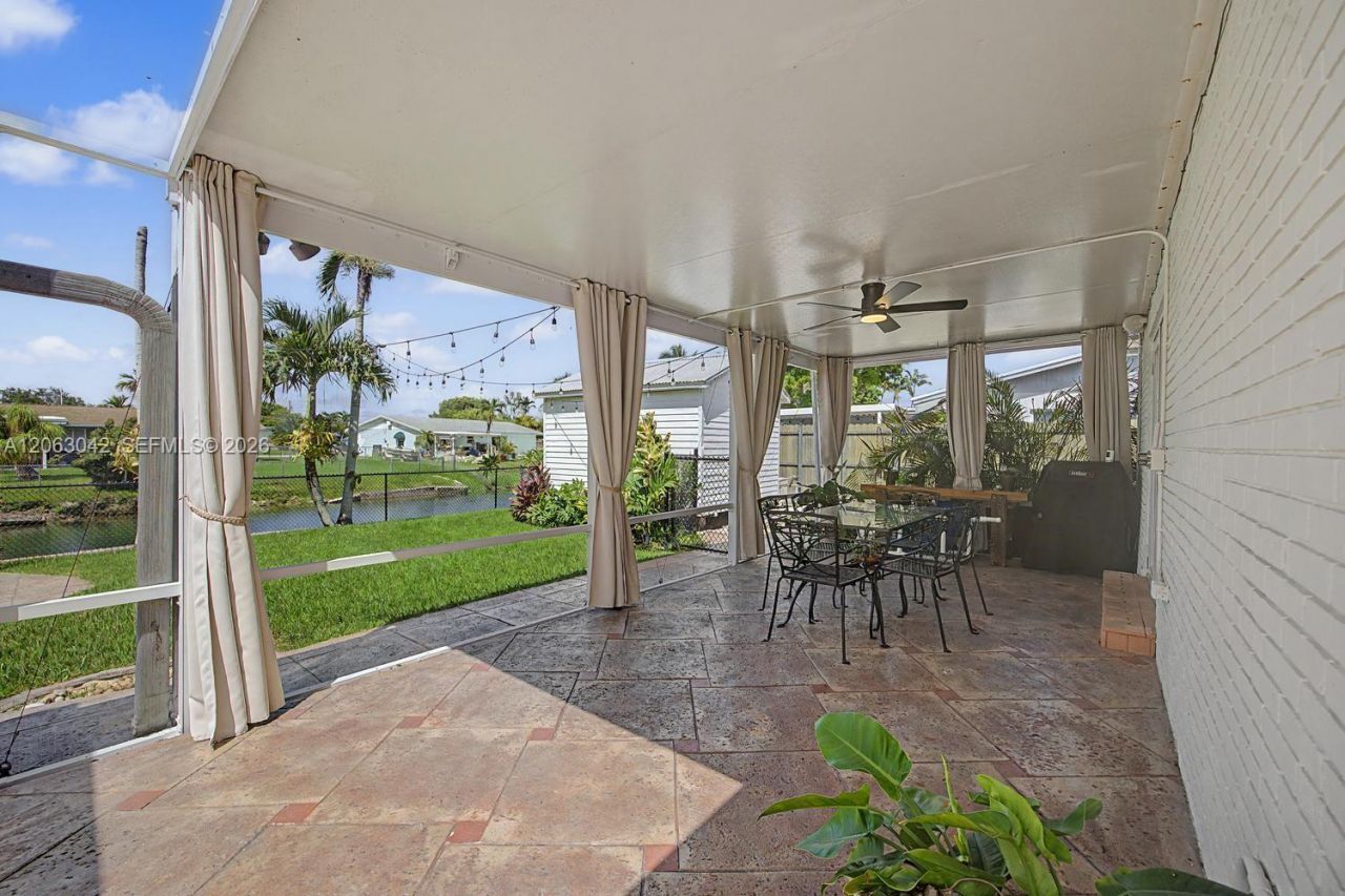 9921 SW 195th St, Cutler Bay, FL 33157 Photo