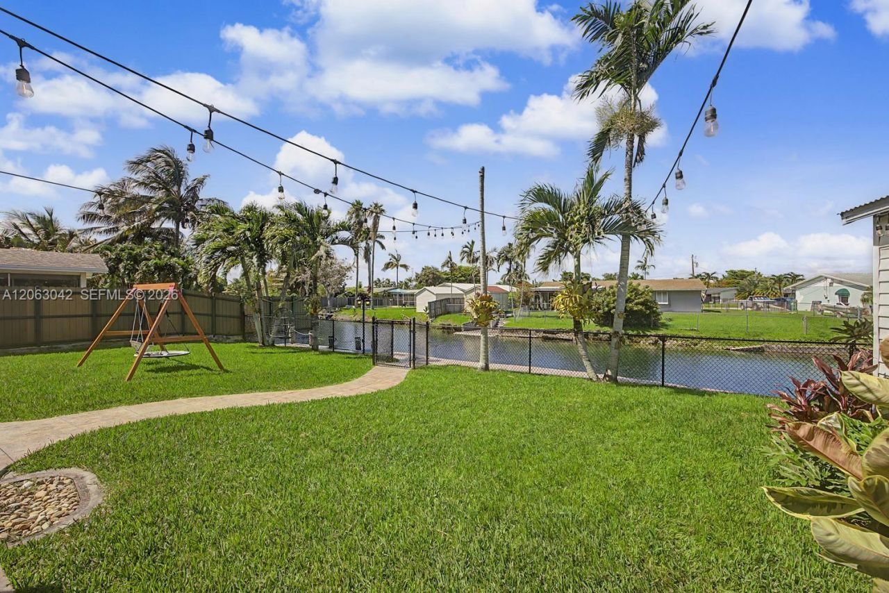 9921 SW 195th St, Cutler Bay, FL 33157 Photo