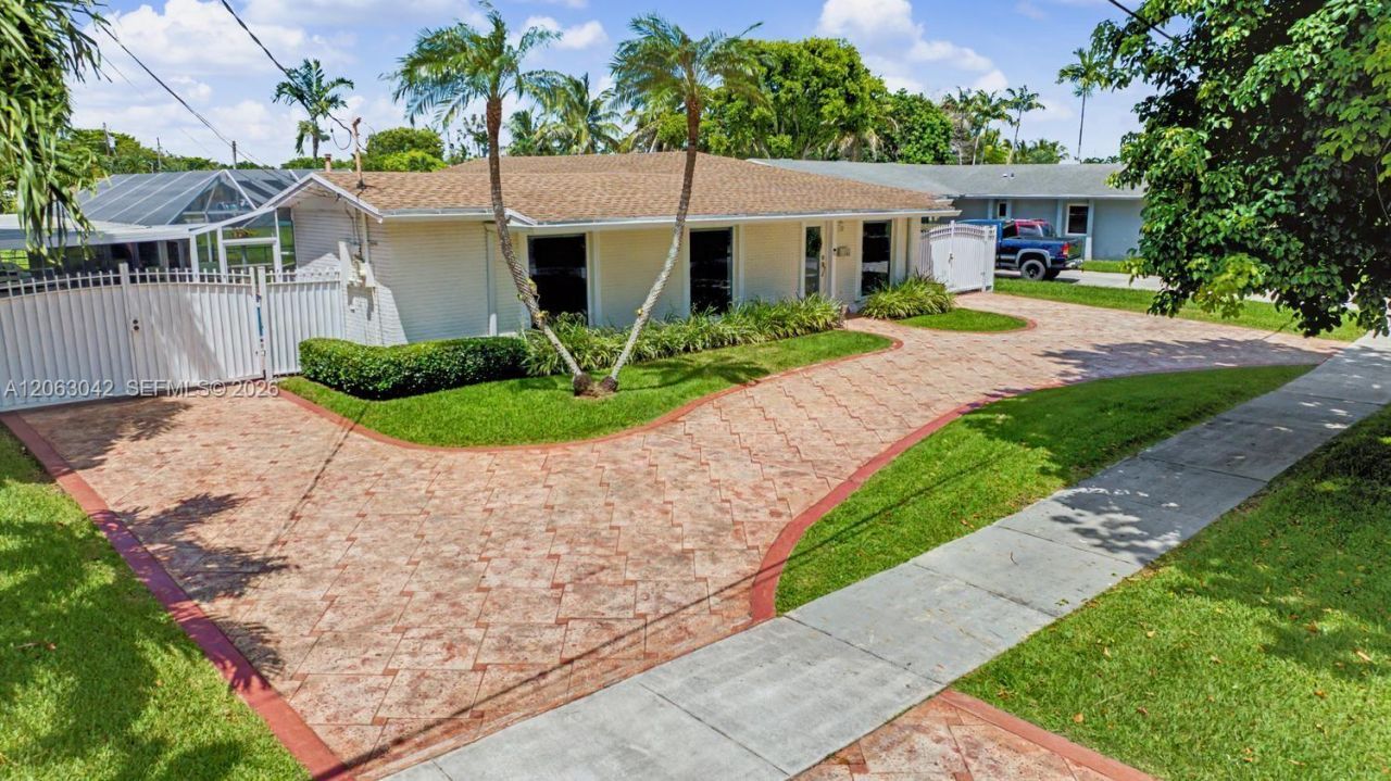 9921 SW 195th St, Cutler Bay, FL 33157 Photo