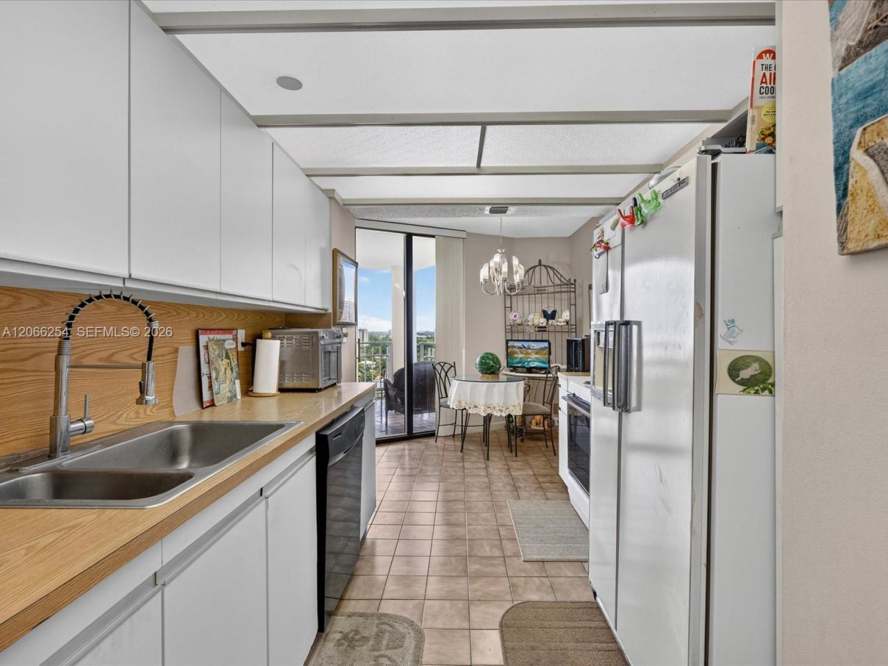 4000 Towerside Ter, Unit 1407, Miami, FL 33138 Photo