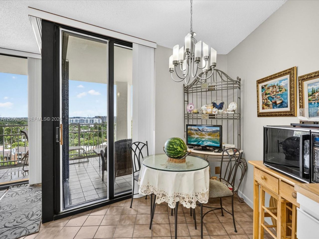 4000 Towerside Ter, Unit 1407, Miami, FL 33138 Photo