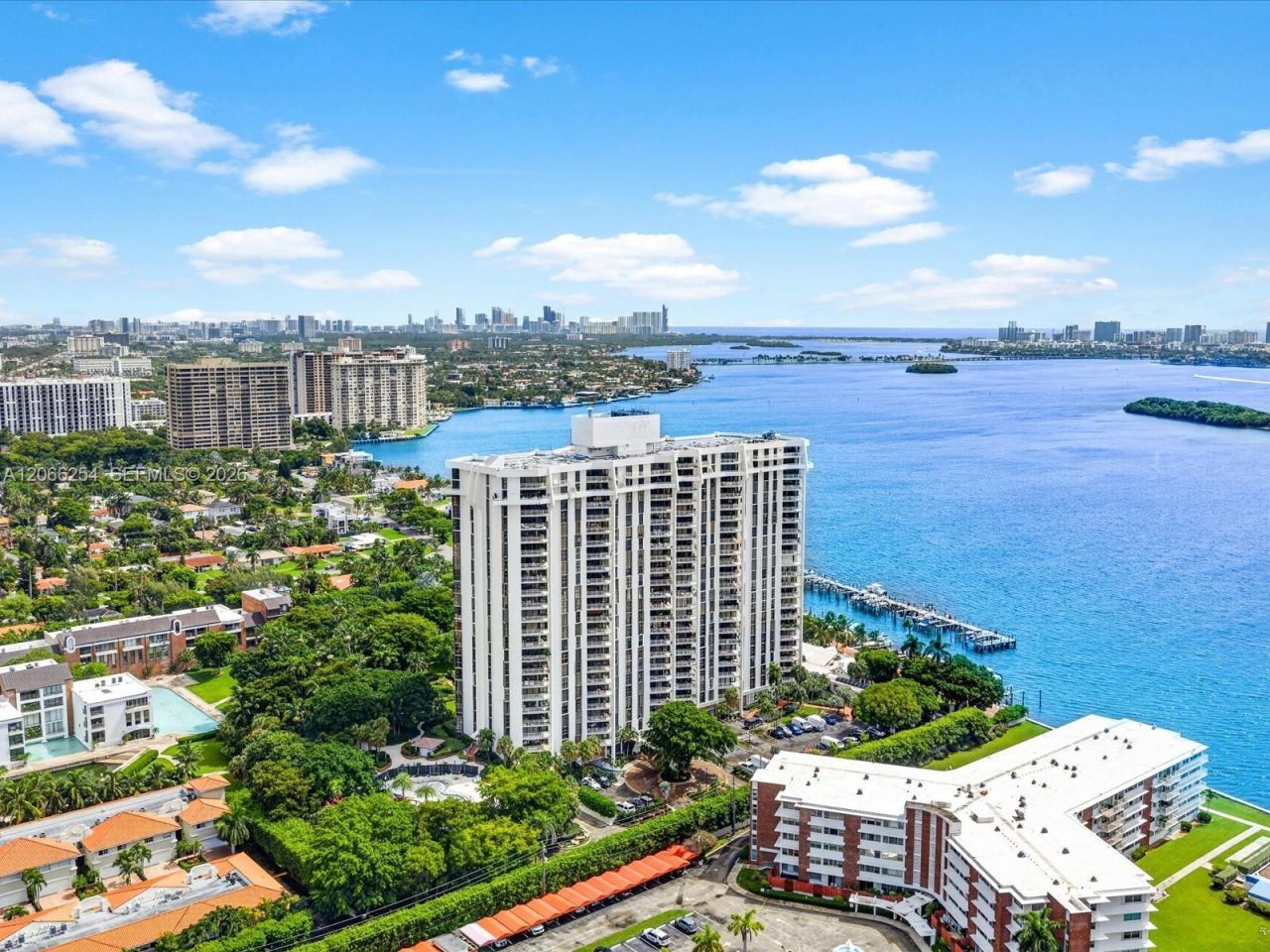 4000 Towerside Ter, Unit 1407, Miami, FL 33138 Photo