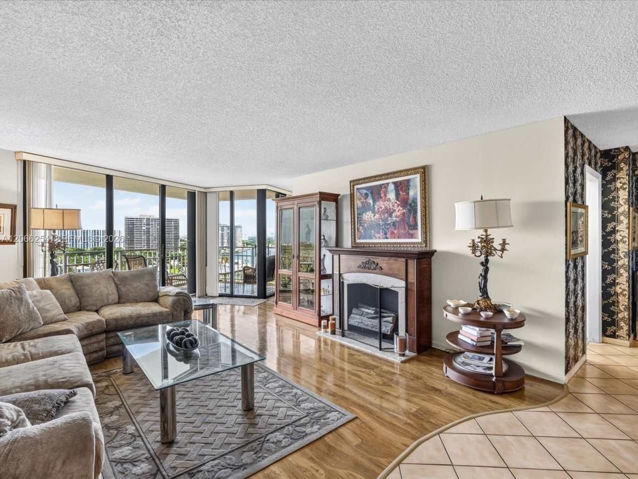 4000 Towerside Ter, Unit 1407, Miami, FL 33138 Photo