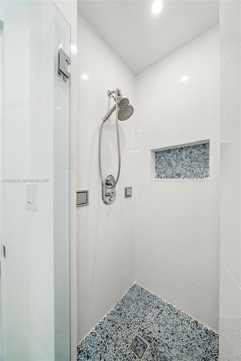 8844 Abbott Ave, Surfside, FL 33154 Photo
