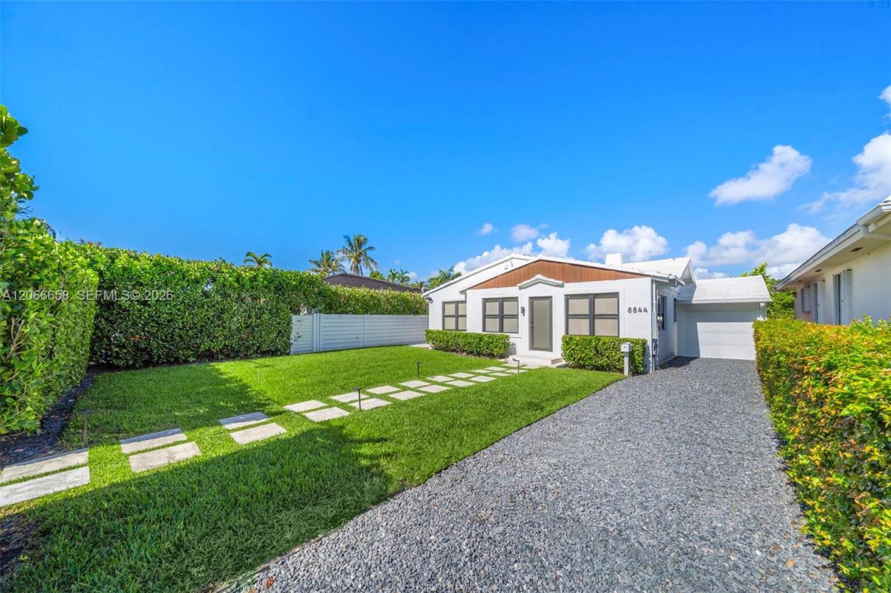 8844 Abbott Ave, Surfside, FL 33154 Photo