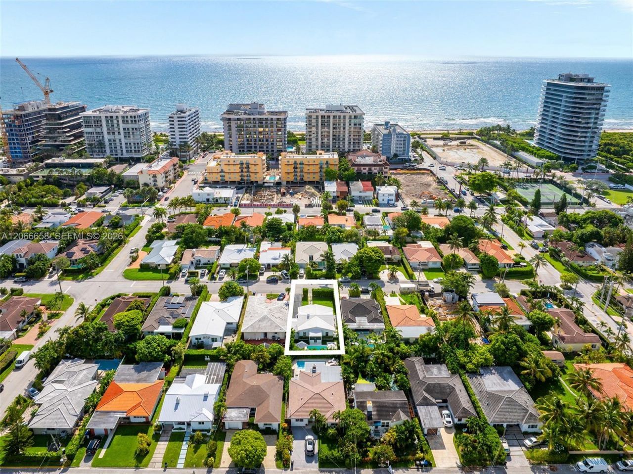 8844 Abbott Ave, Surfside, FL 33154 Photo