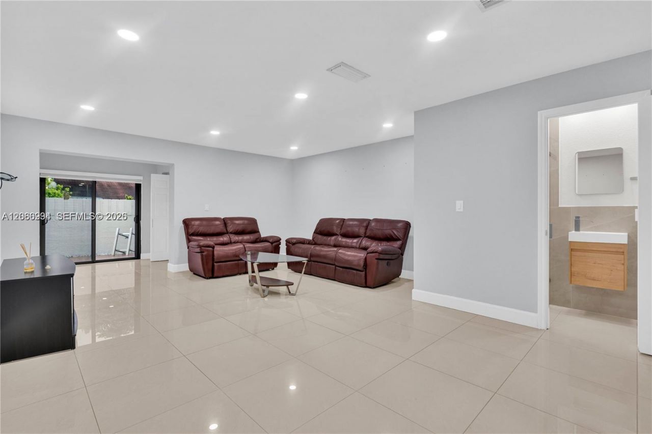 13462 SW 62nd St , Unit 103C, Miami, FL 33183 Photo