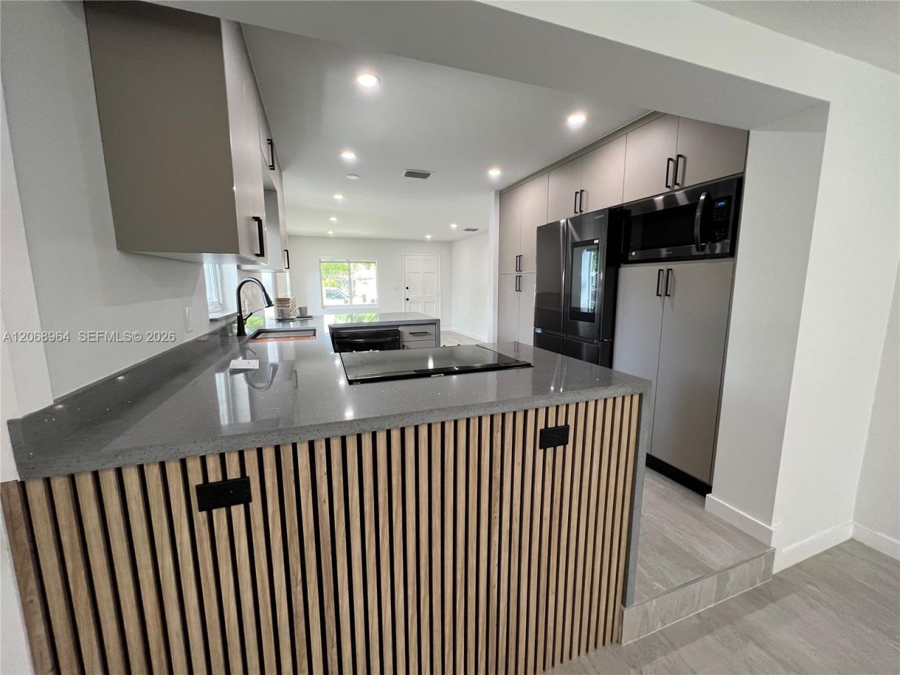 850 NE 127th St, North Miami, FL 33161 Photo