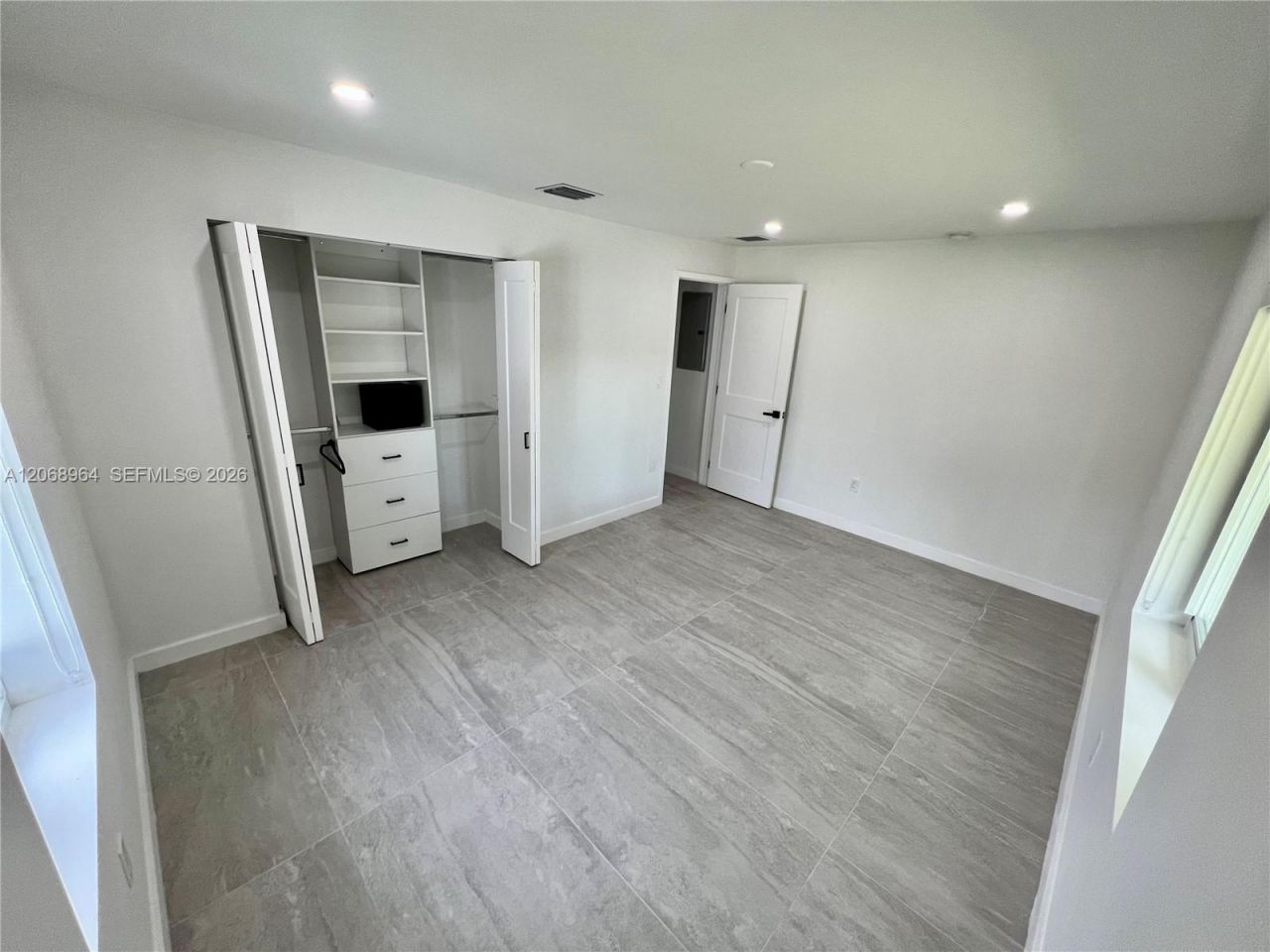 850 NE 127th St, North Miami, FL 33161 Photo