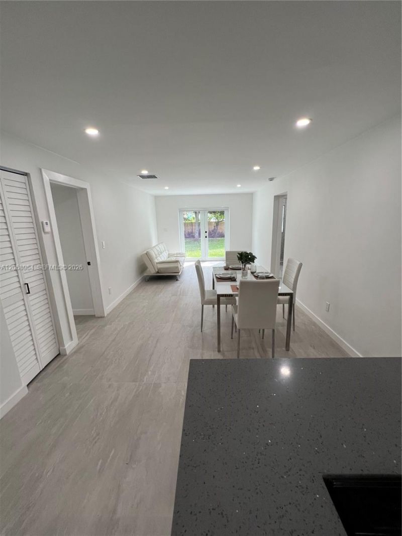 850 NE 127th St, North Miami, FL 33161 Photo