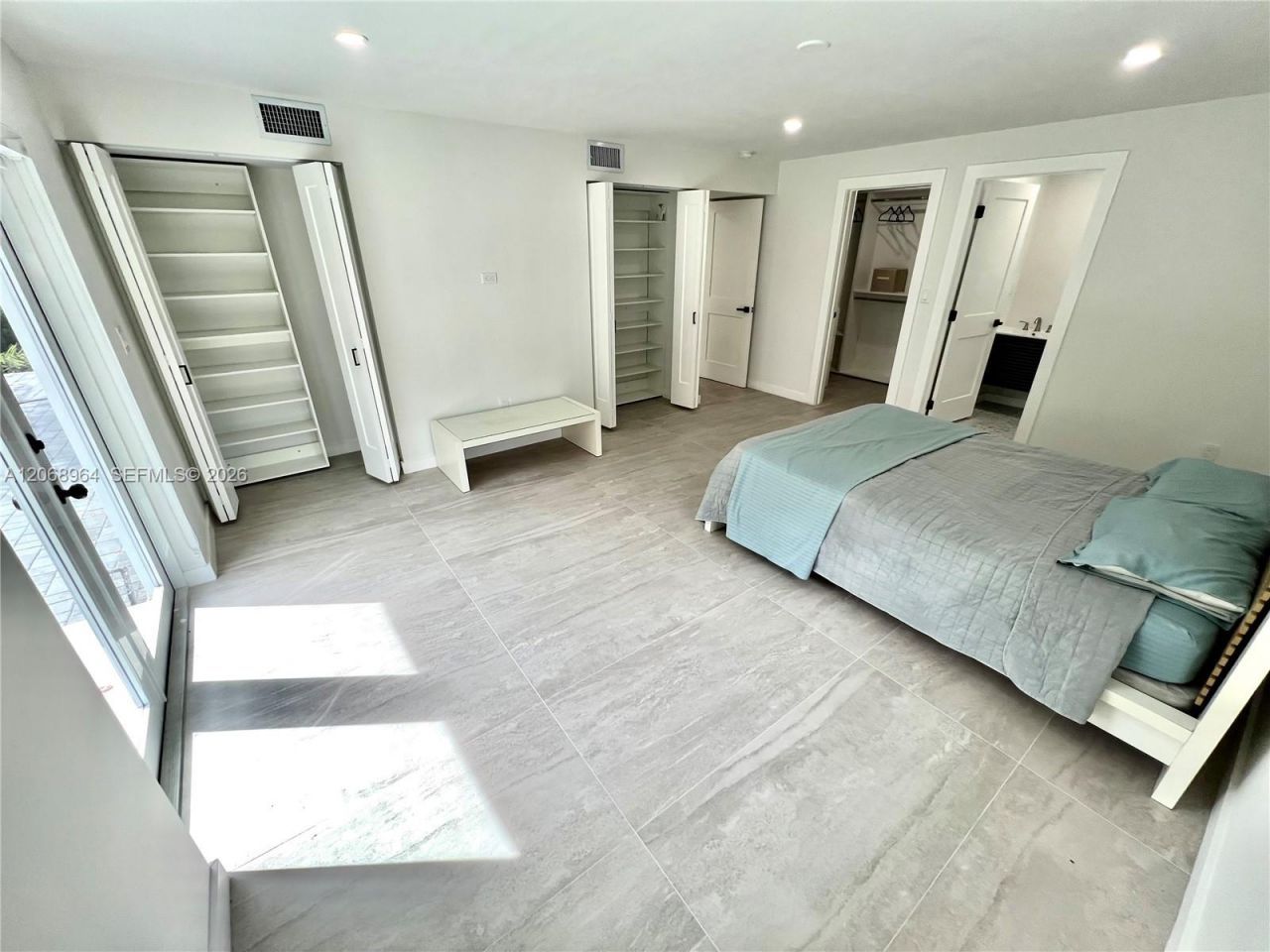 850 NE 127th St, North Miami, FL 33161 Photo