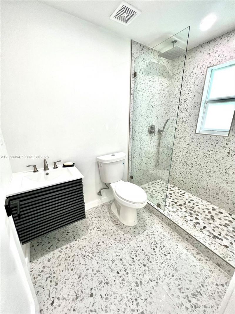 850 NE 127th St, North Miami, FL 33161 Photo