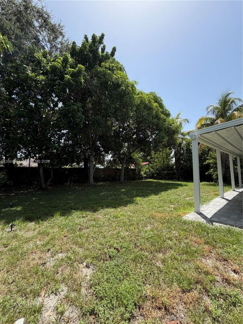 850 NE 127th St, North Miami, FL 33161 Photo