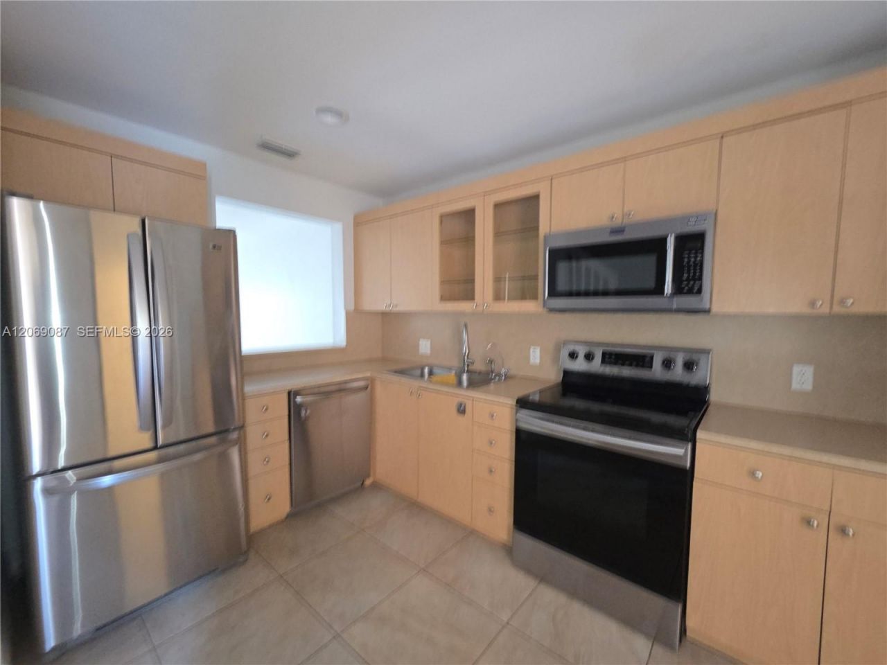 12025 S Las Palmas Dr, Unit 12025, Pembroke Pines, FL 33025 Photo