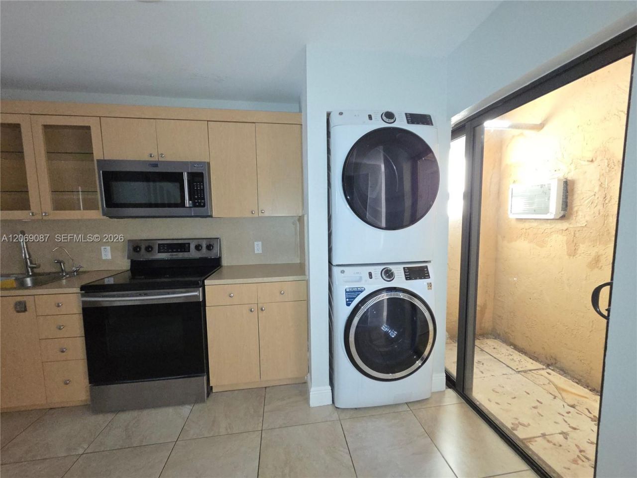 12025 S Las Palmas Dr, Unit 12025, Pembroke Pines, FL 33025 Photo