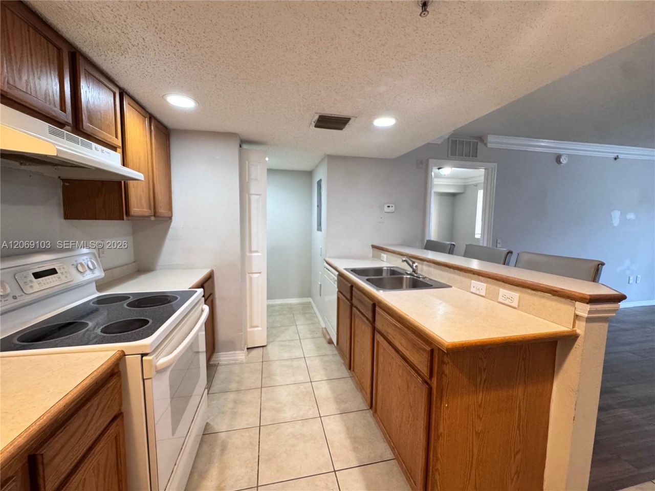 9909 Westwood Dr , Unit 16-1, Tamarac, FL 33321 Photo