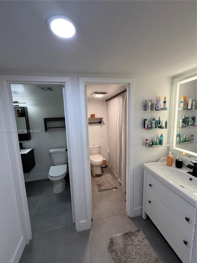 3625 N Country Club Dr , Unit PH5, Aventura, FL 33180 Photo