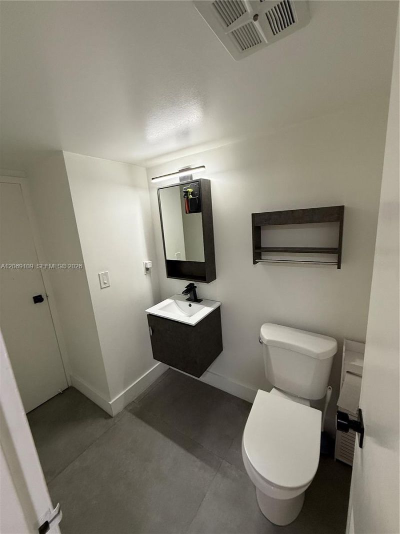 3625 N Country Club Dr , Unit PH5, Aventura, FL 33180 Photo