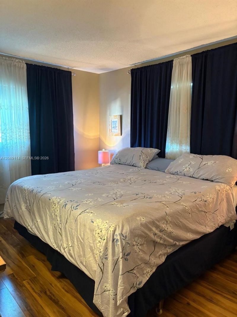 5300 Washington St , Unit C220, Hollywood, FL 33021 Photo