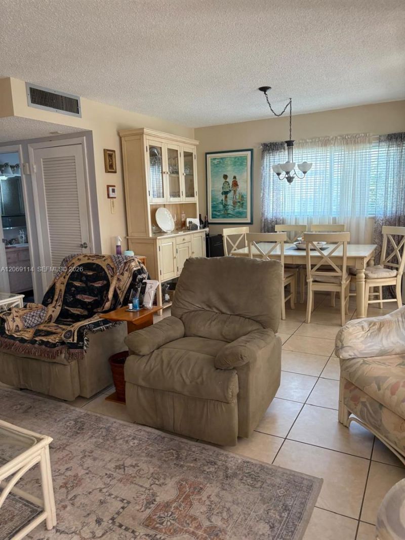 5300 Washington St , Unit C220, Hollywood, FL 33021 Photo