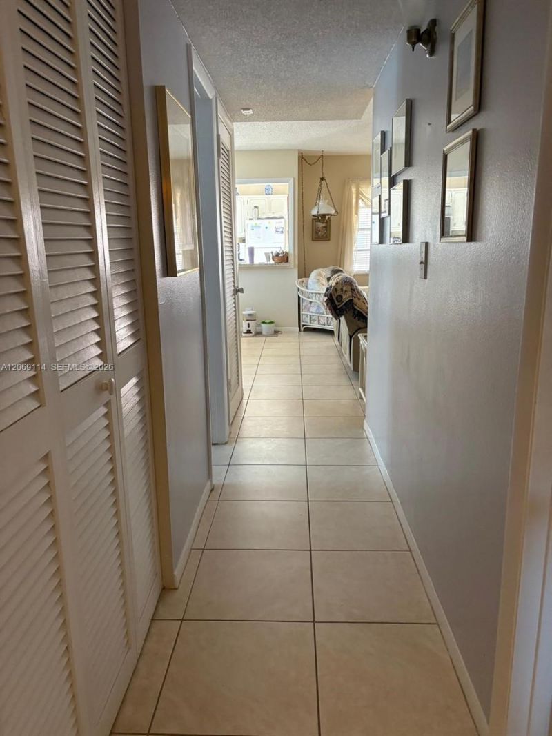 5300 Washington St , Unit C220, Hollywood, FL 33021 Photo