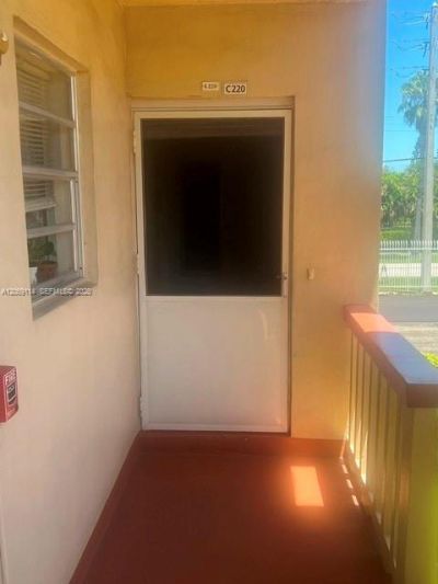 5300 Washington St, Unit C220, Hollywood, FL 33021 Photo